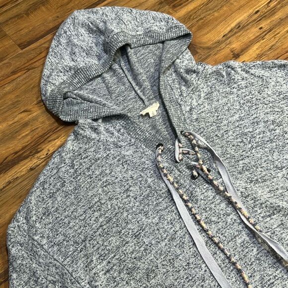Hem & Thread Tops - Hem & Thread Gray Hooded Sweater Womens Small Hooded With Tie Front